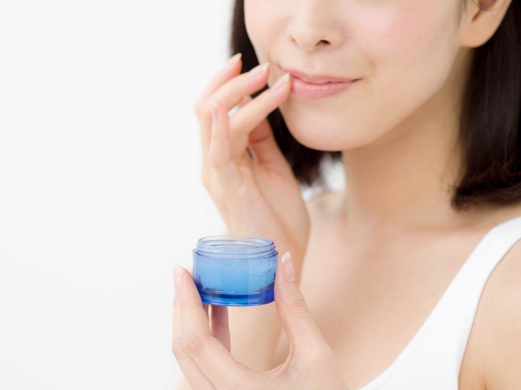 唇の口内炎にリップクリームは有効?どんな薬が有効なの?