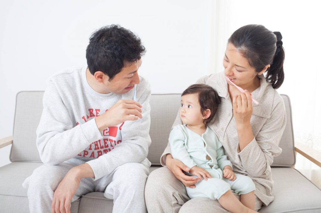 大人の虫歯、子供(こども)の虫歯の原因とその違いとは?