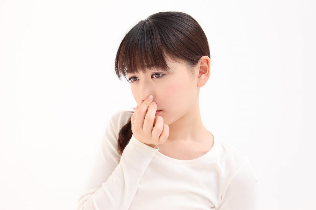 鼻づまりや蓄膿症が口臭の原因になる?その予防方法とは?